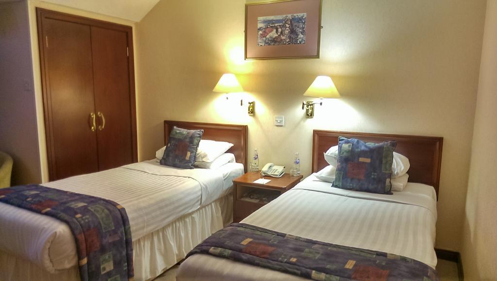 Malin Court Hotel And Restaurant Ayr Kamer foto